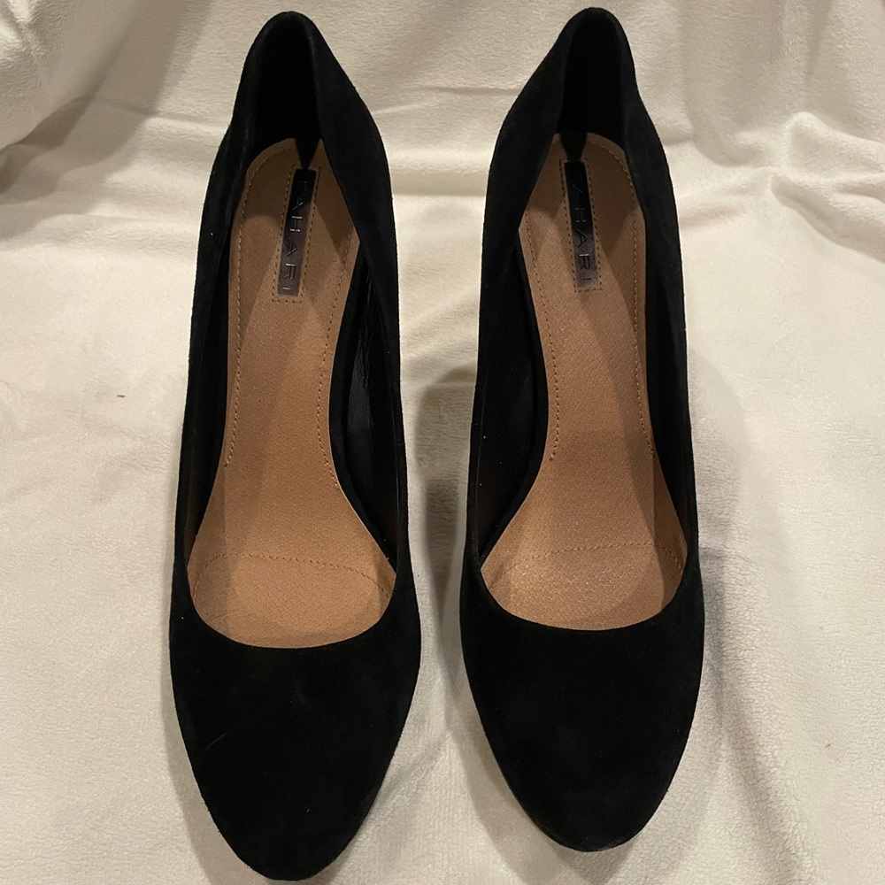 Tahari black suede platform heels